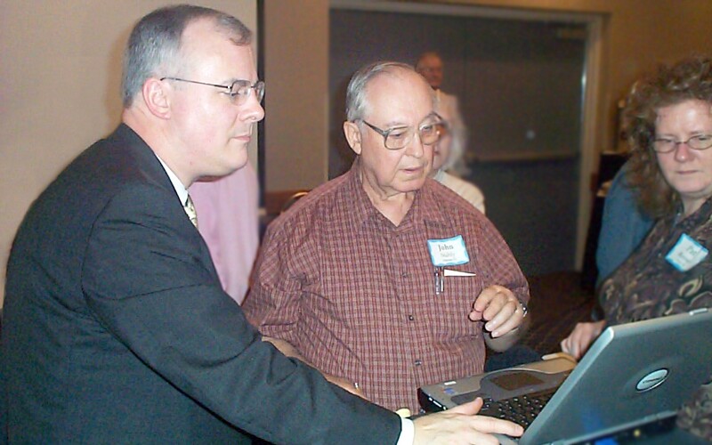 Curt Witcher teaching patrons.